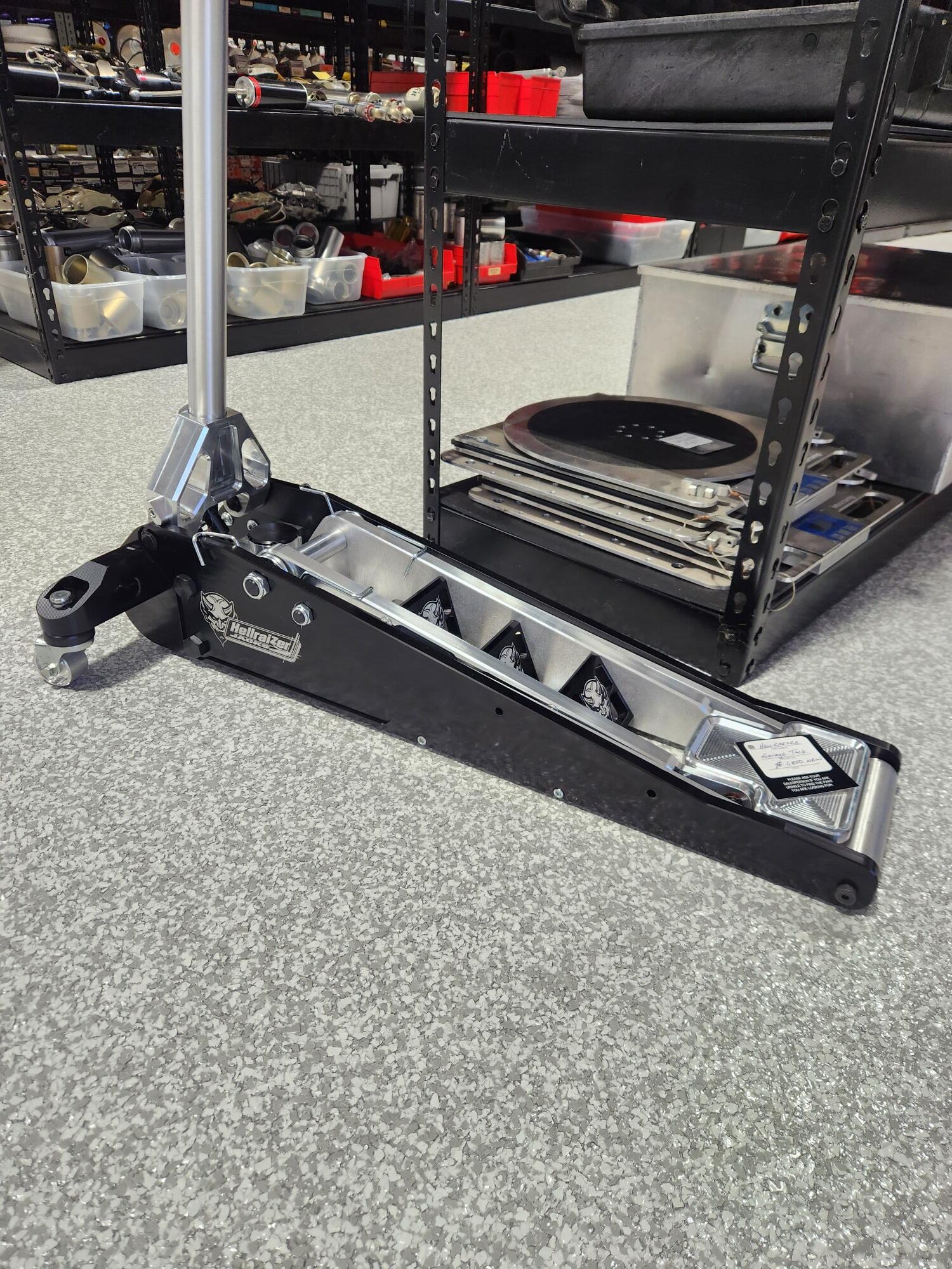 HELLRAIZER GARAGE JACK – Circle Track Warehouse Inc.