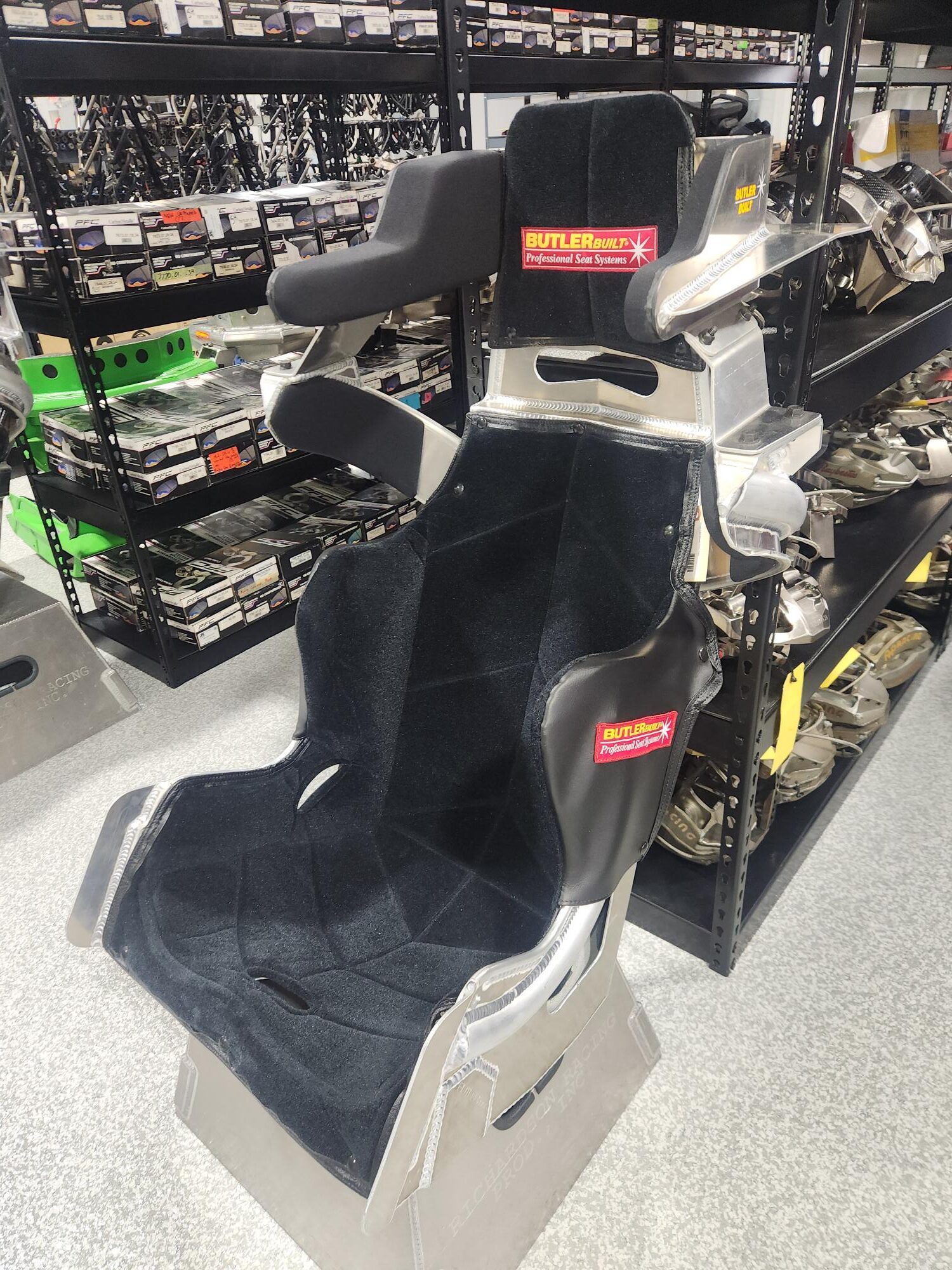 NEW 18″ BUTLER RACE SEAT – Circle Track Warehouse Inc.