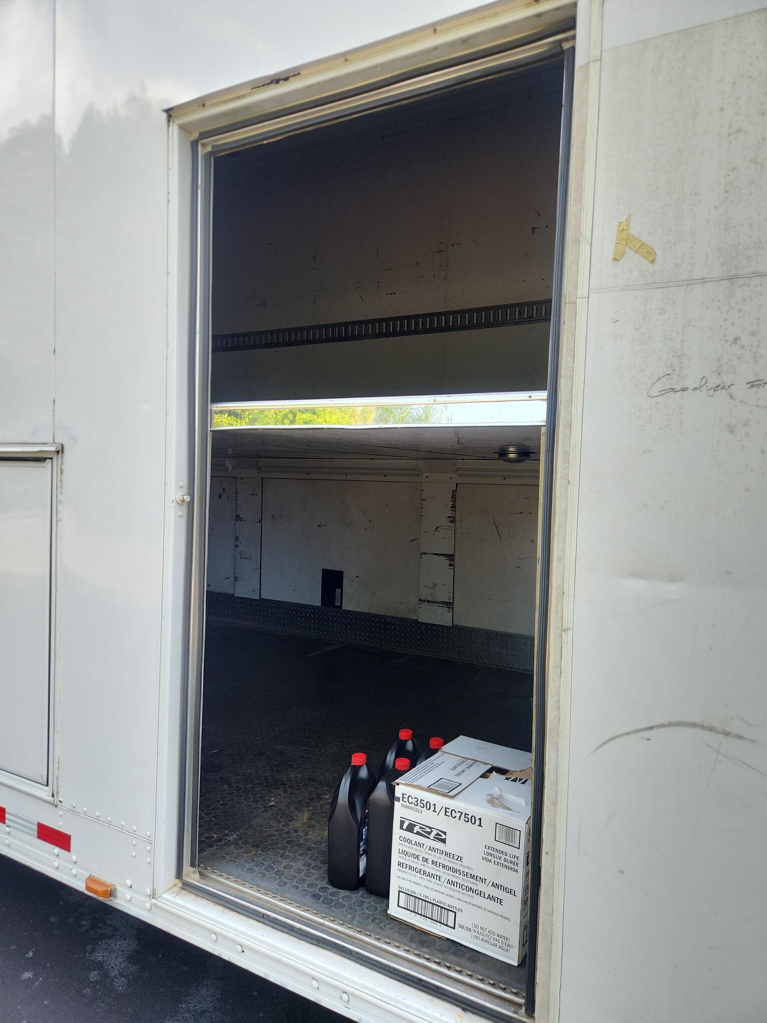 2003 FEATHERLITE 53FT 3 CAR HAULER - Image 6
